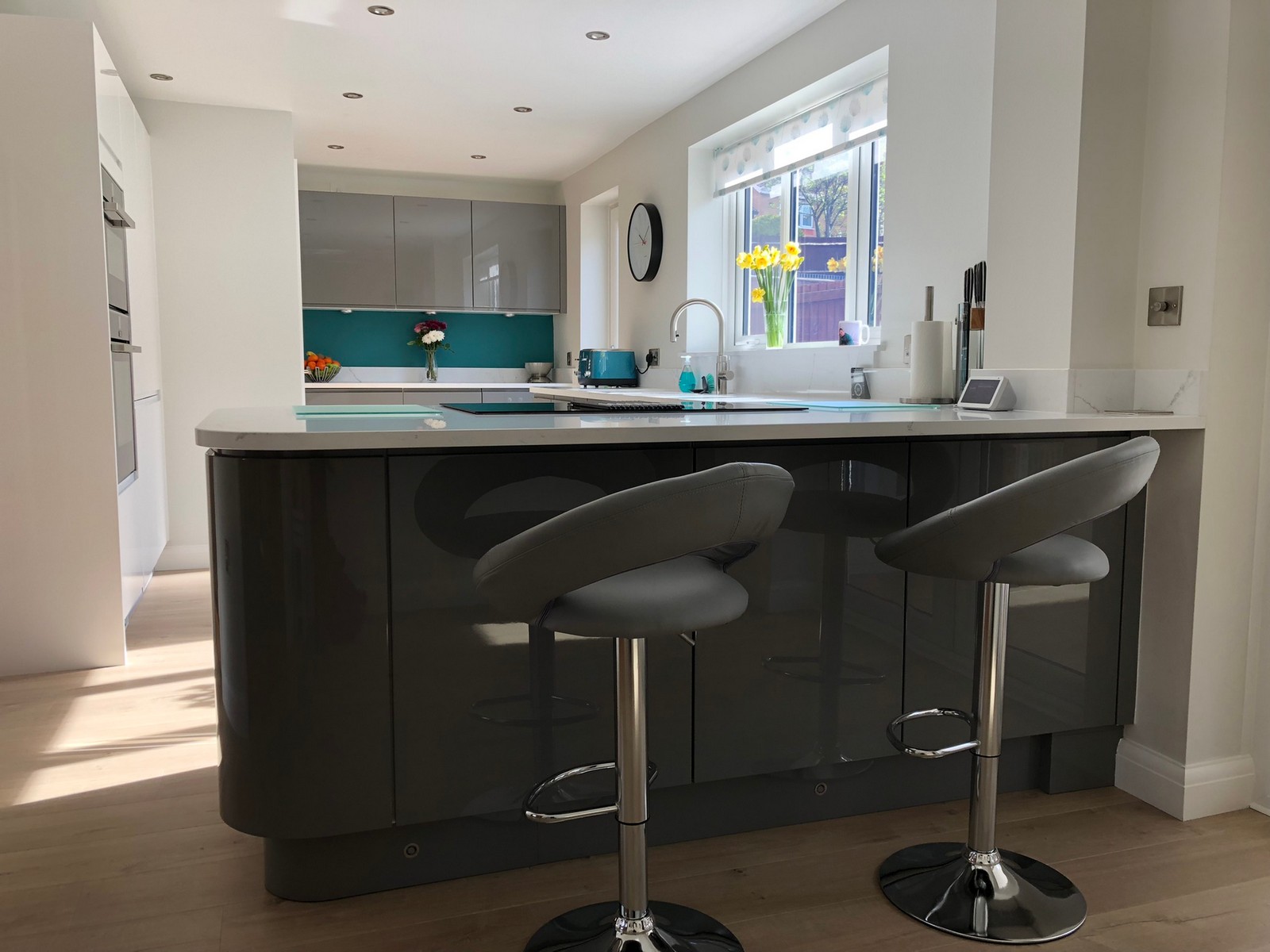 Richards kitchen featured view